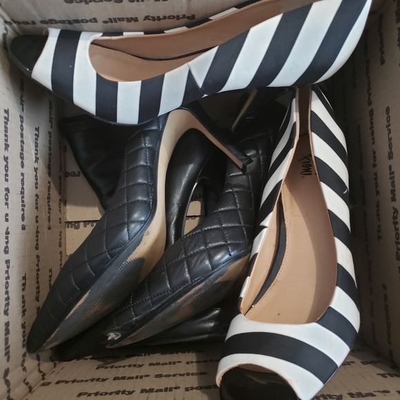 🌻🎉Assortment of Women's shoes bundled! - Picture 3 of 12